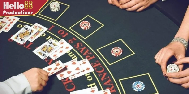 Giới thiệu về game blackjack tại nhà cái Hello88